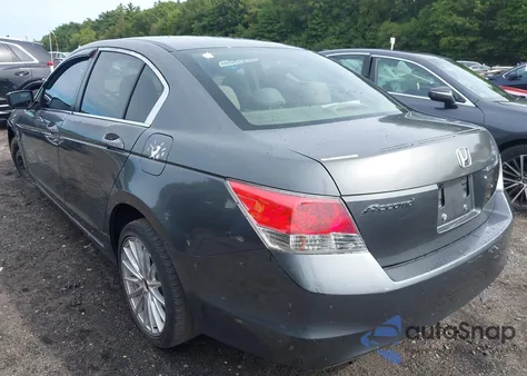 2010 Honda Accord 2.4 Lx z USA, uszkodzony, nr VIN 1HGCP2F32AA136407